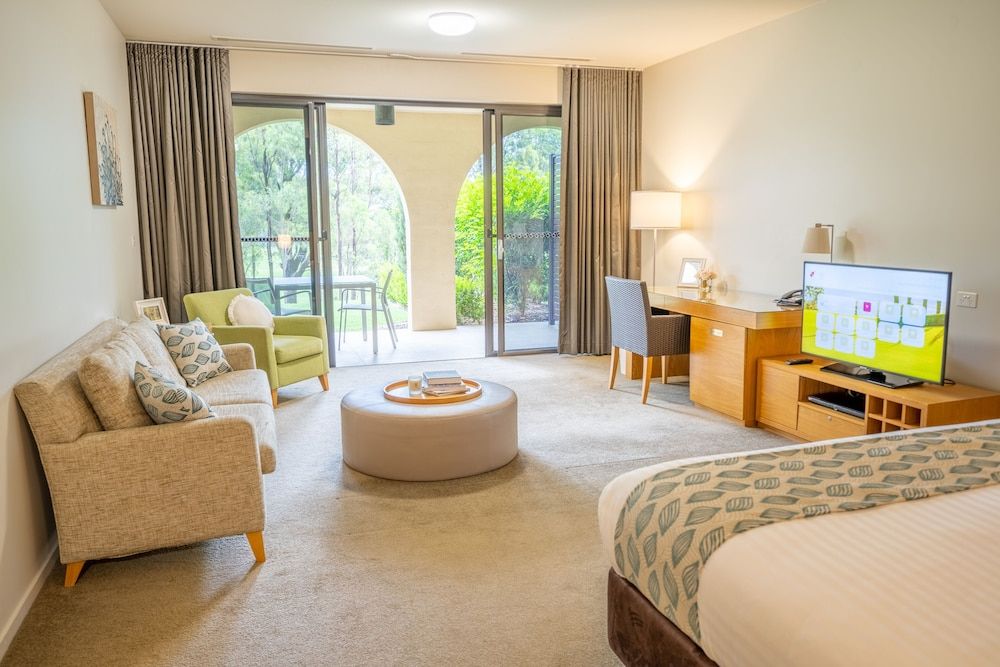 Villa Studio with Golf View, Free Parking and WIFI