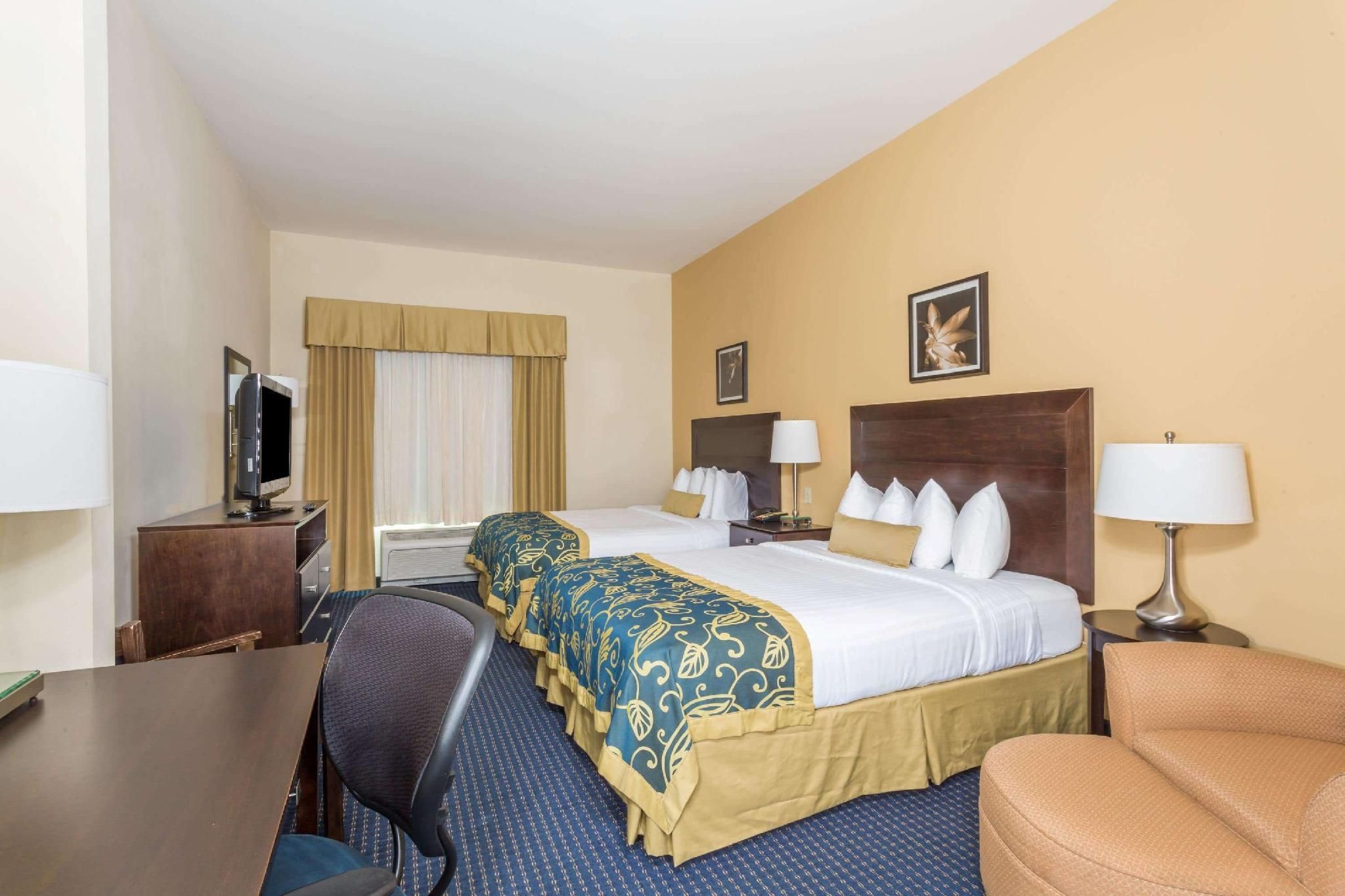 2 Queen Beds Non-Smoking