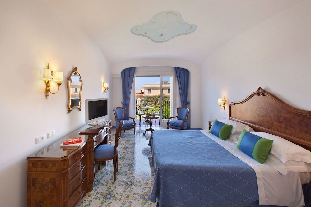 Classic Double or Twin Room, Balcony, City View