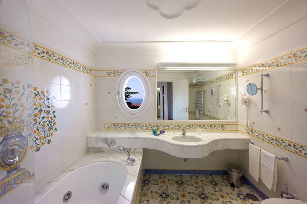 undefined Grand Hotel La Favorita 9