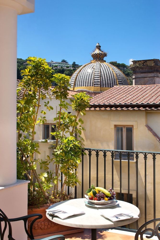 undefined Grand Hotel La Favorita 2