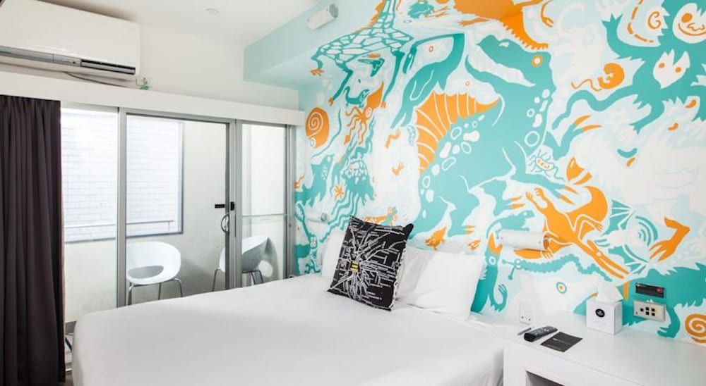 Majestic Minima Hotel Unique Art Room 5