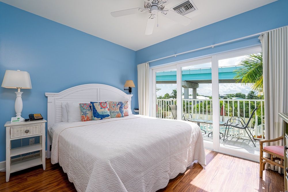 Condo, 1 Queen Bed with Sofa bed, Pool View (unit 313)