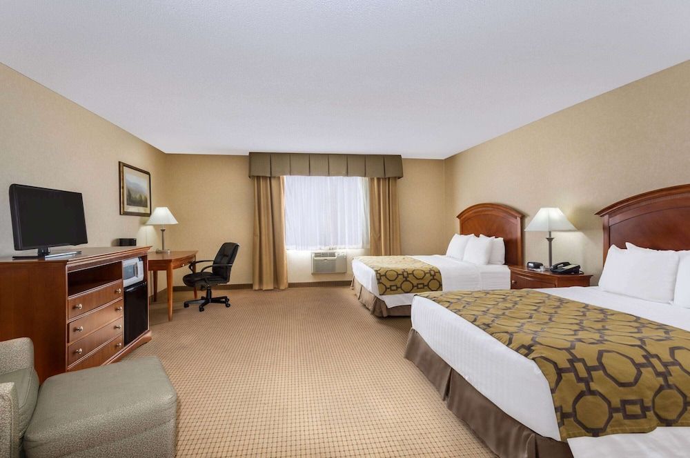 Room, 2 Queen Beds, Accessible, Non Smoking
