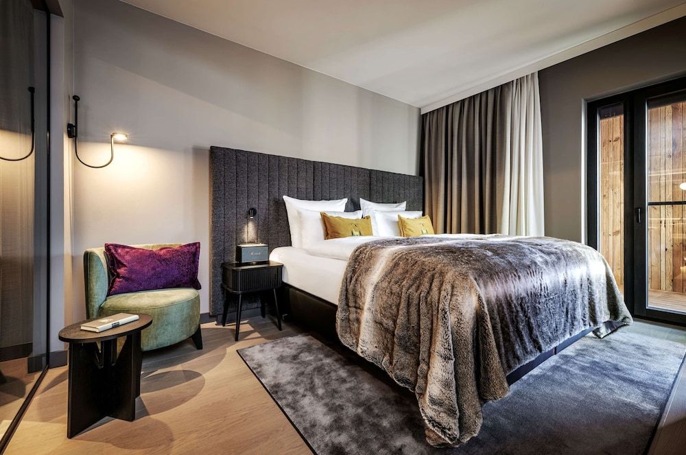Junior Suite, Balcony, Mountain View