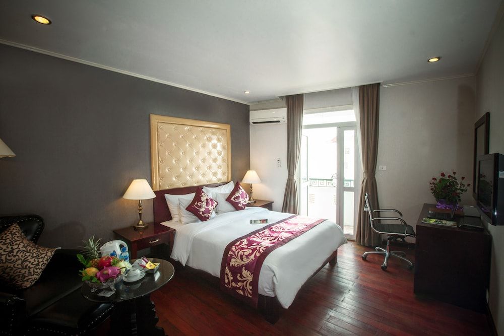 Family Room, Connecting Rooms, Garden View
