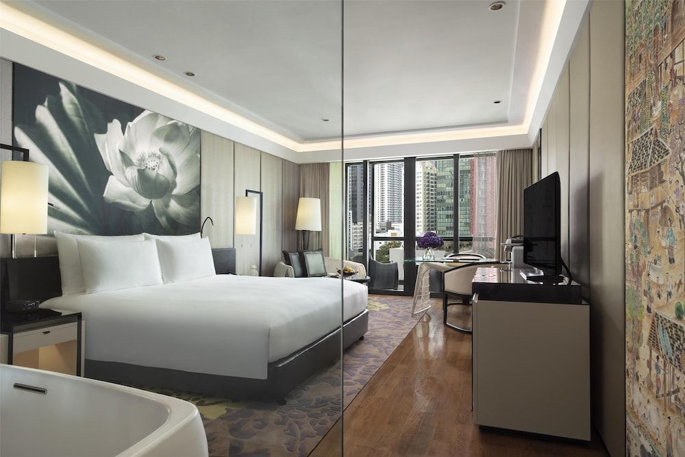 Executive Room, 1 King Bed, Balcony