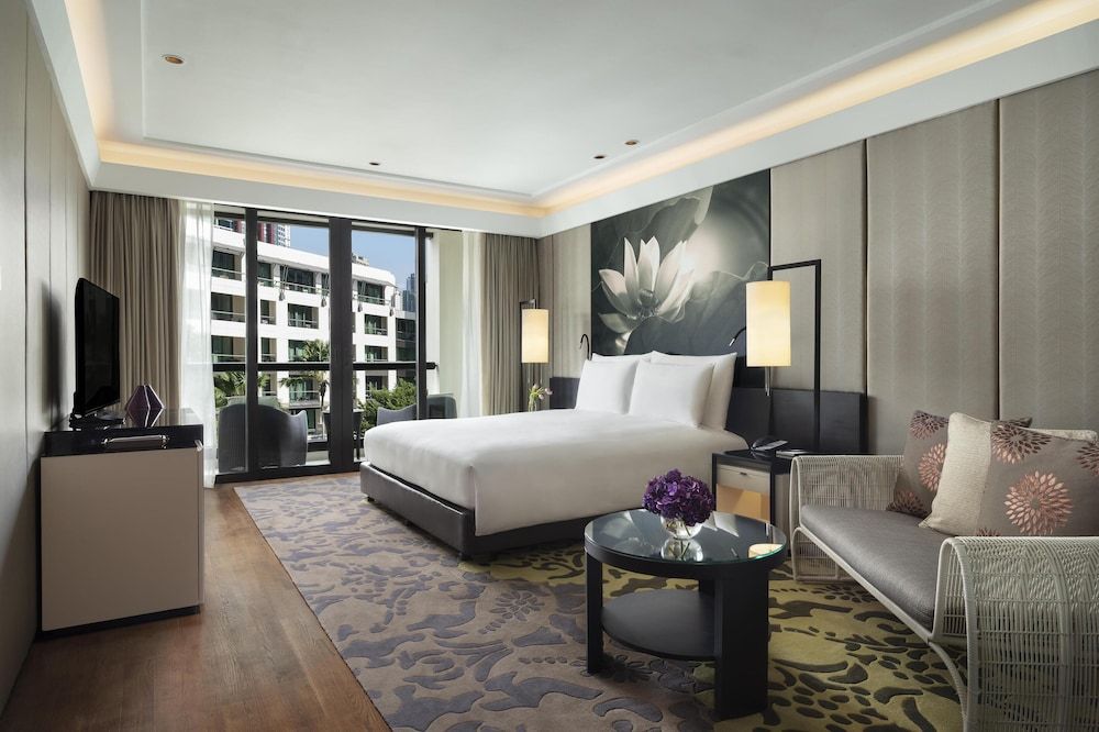 Executive Suite (Executive Lounge Benefit)