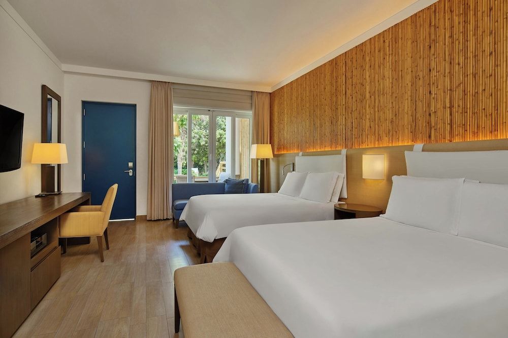 Deluxe Room, 2 Queen Beds, Garden View