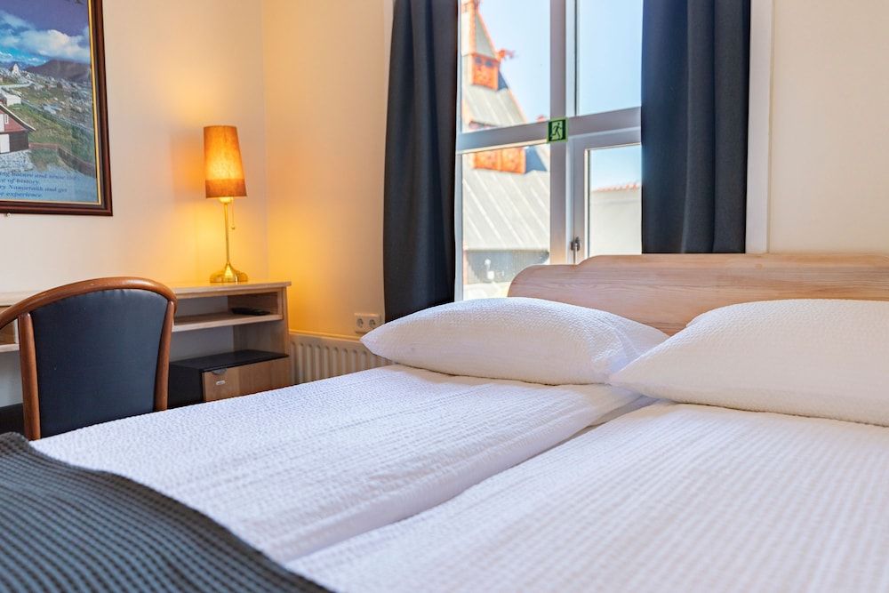 Hotel Viking Small Double Room with Hot Tub and Sauna Access