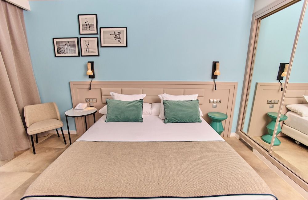 Leonardo Hotel Fuengirola Costa del Sol Deluxe Room 3