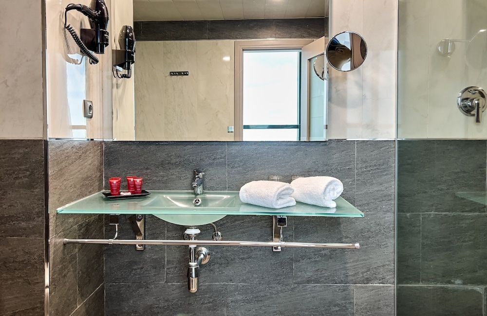 Leonardo Hotel Fuengirola Costa del Sol Comfort Room 13