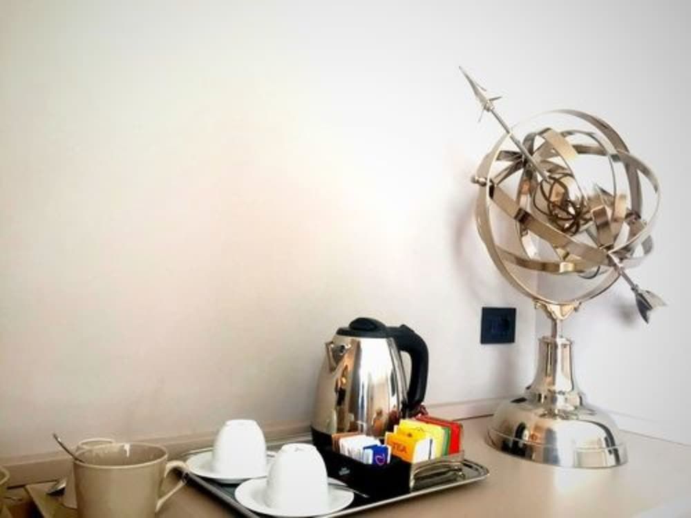 H2C Hotel Milanofiori Classic Room 4