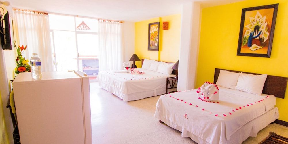 Hotel Zihua Caracol Suite Familiar 2