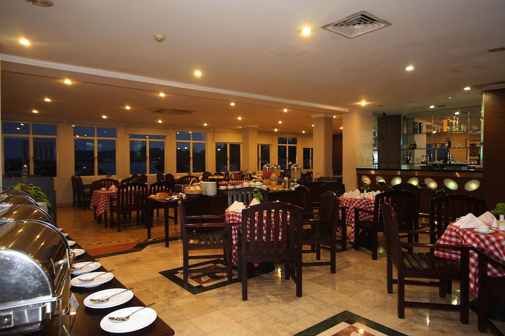 undefined Grand Eska Hotel and Residences 6