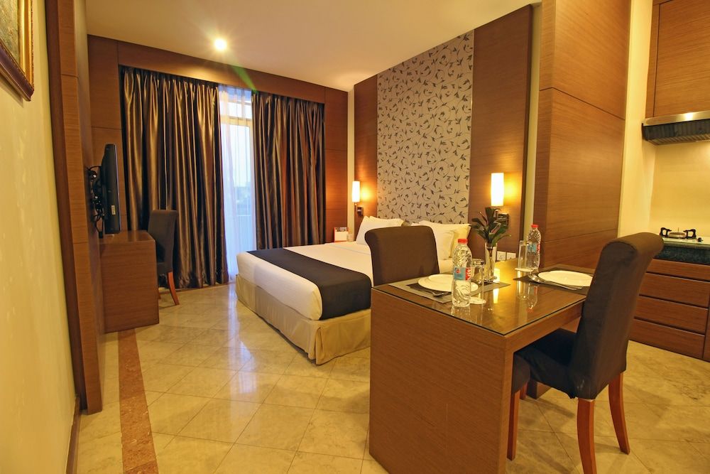 Grand Eska Hotel and Residences Studio