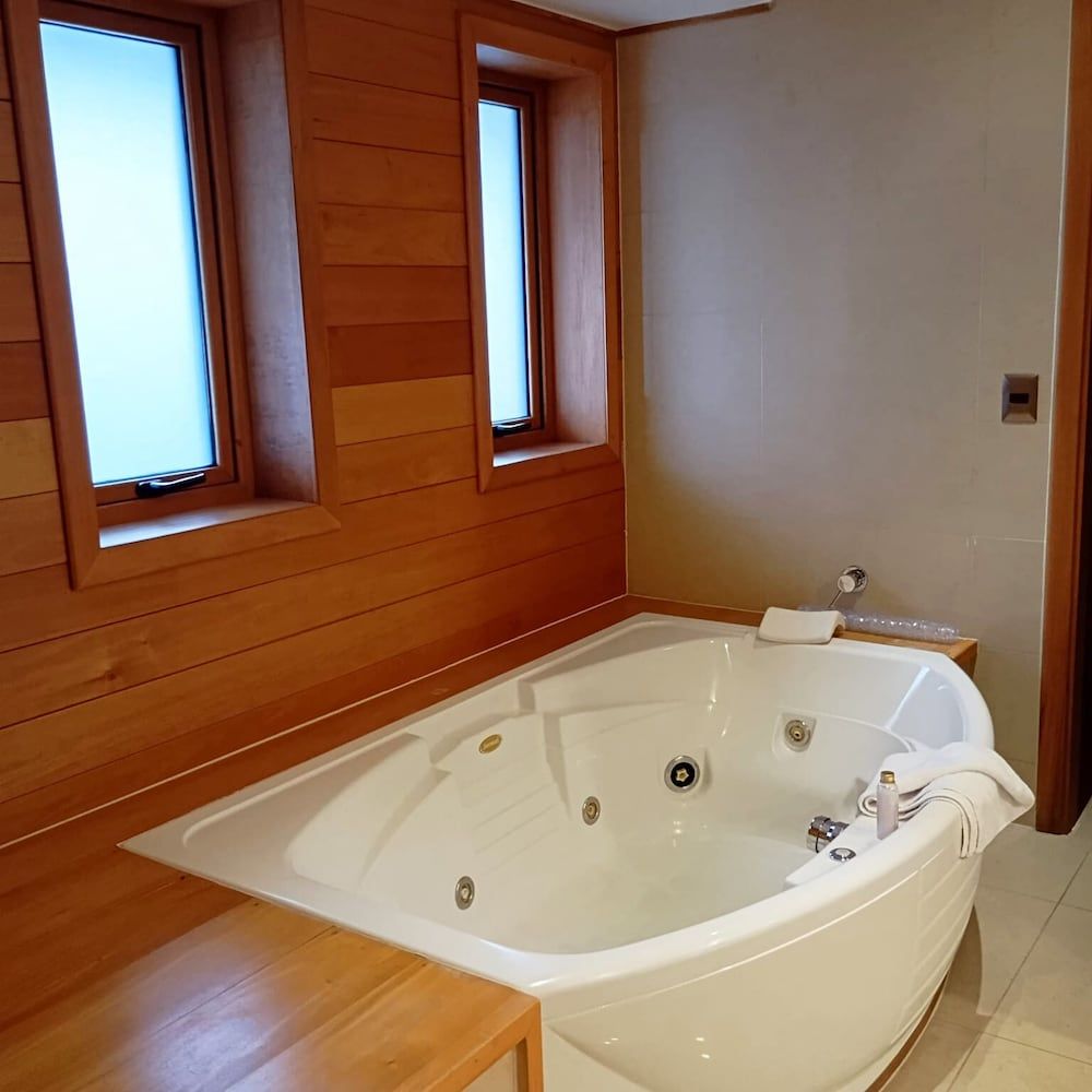 Presidential Suite, 1 King Bed, Non Smoking