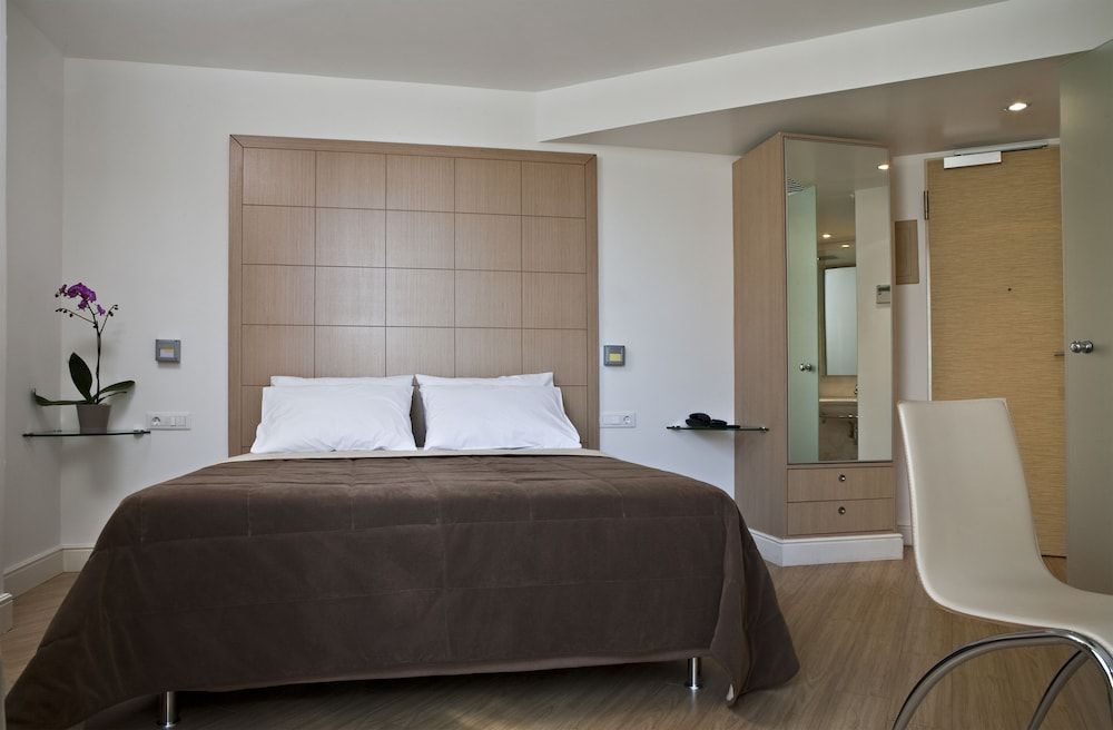 Chic Hotel Double Room 6