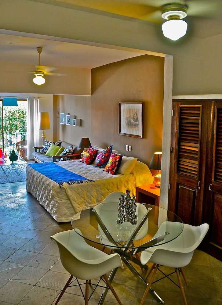 Suite, 1 King Bed