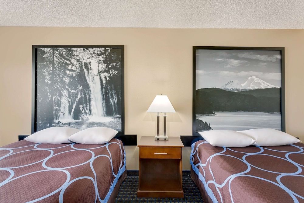 Room, 2 Queen Beds, Non Smoking