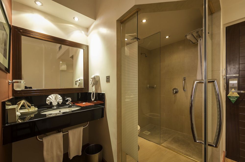 undefined Ole Sereni 7