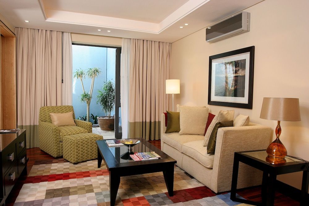 No5 Boutique Art Hotel by Mantis Luxury Suite, 1 Queen Bed with Sofa bed 6