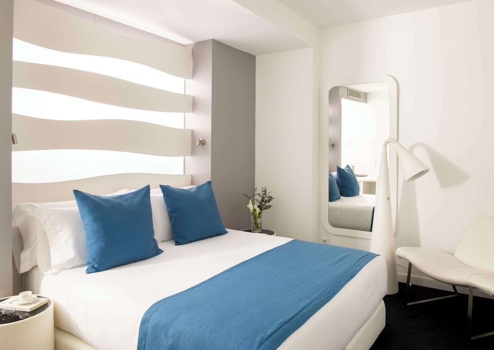 undefined Allegro Barcelona 4