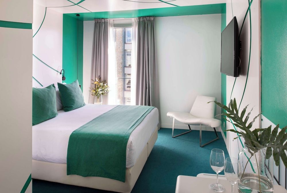 undefined Allegro Barcelona 3