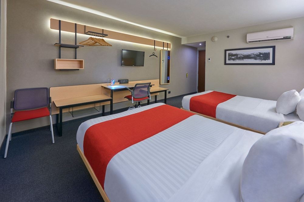 City Express by Marriott Tijuana Río Room, 2 Double Beds 2