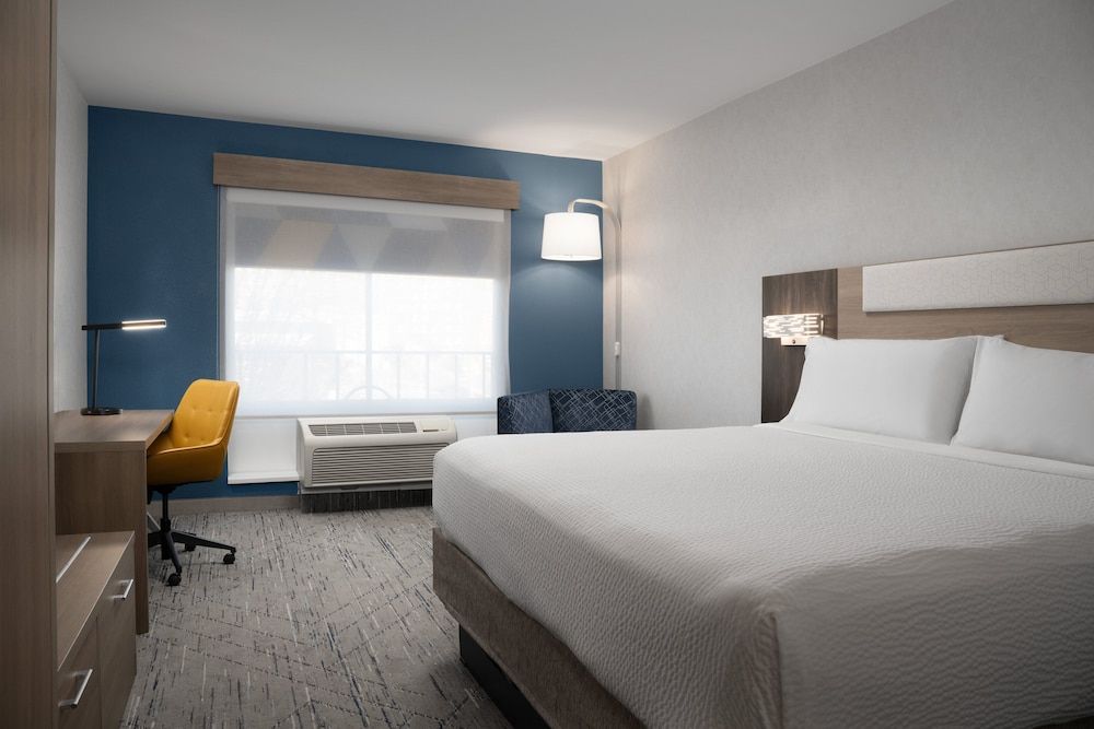 Standard Room, 1 King Bed