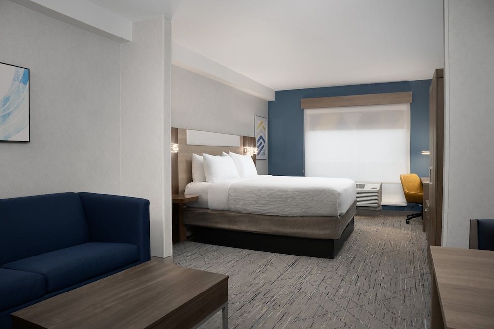 Suite, 1 King Bed