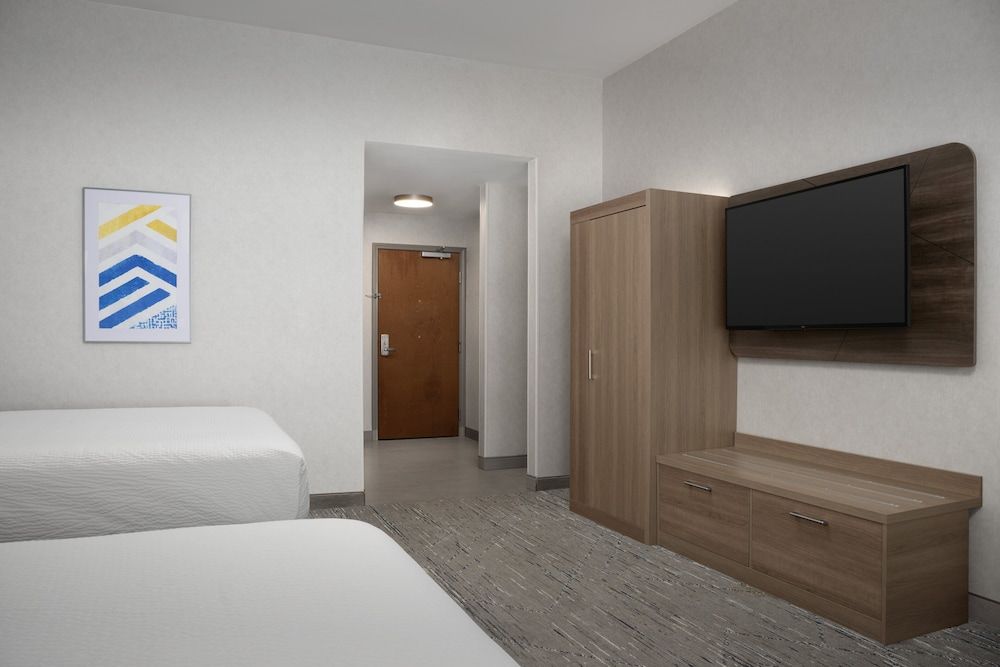 Standard Room, 2 Queen Beds, Accessible (Mobility)