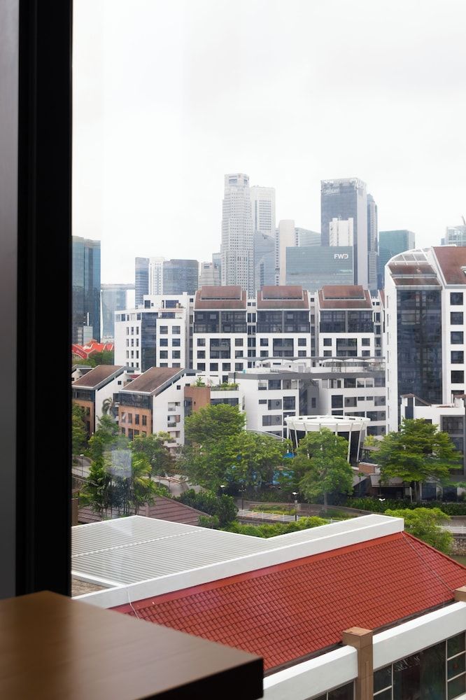 Studio M Hotel Studio Loft, 1 Queen Bed 4