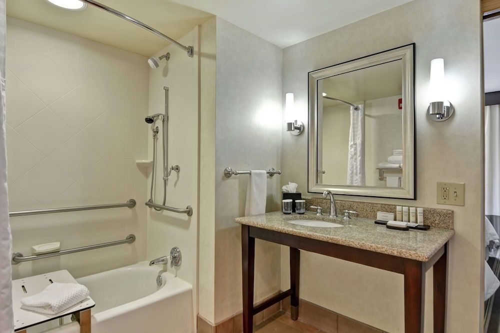 Embassy Suites by Hilton Savannah Airport Suite, One King Bed, Accessible 3