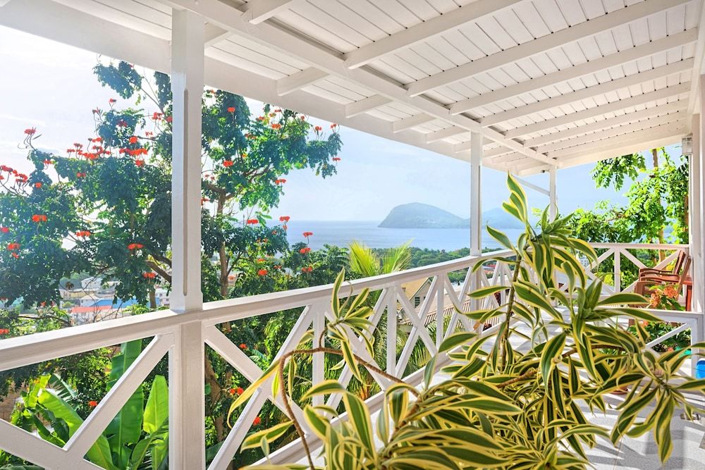 The Champs Superior Room, 1 King Bed with Sofa bed, Sea View 4