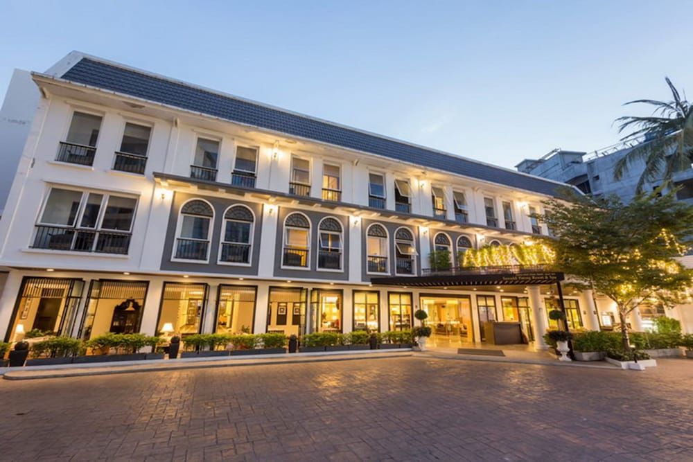 undefined Sawaddi Patong Resort & Spa by Tolani 5