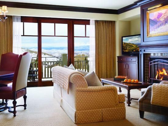 PEAK VIEW SUITE