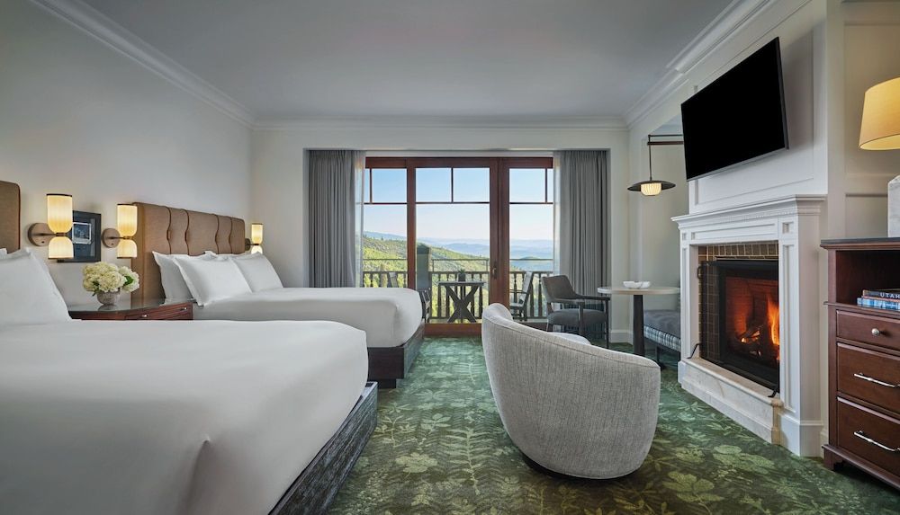 Montage Deer Valley Suite, Multiple Beds, Resort View (with Fire Pit) 2