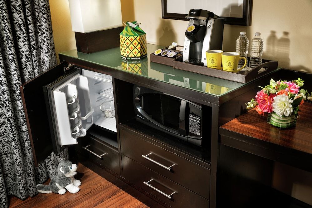 Staypineapple, The Maxwell Hotel, Seattle Center Seattle Room, 1 King Bed 10