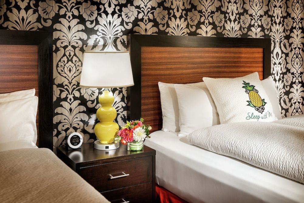 Room, 2 Queen Beds