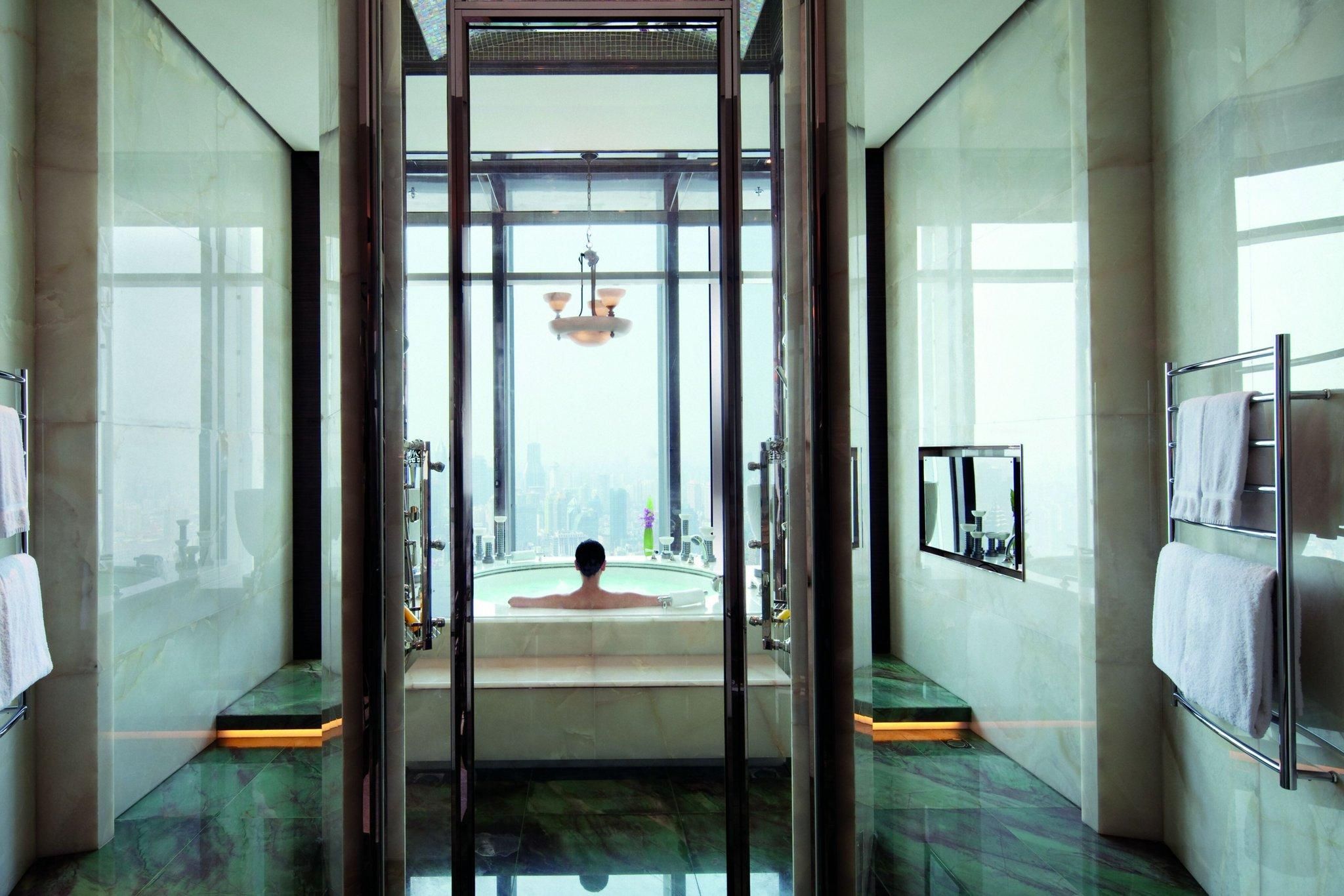 Chairman Suite, Club lounge access, Suite, 1 King, The Bund River view