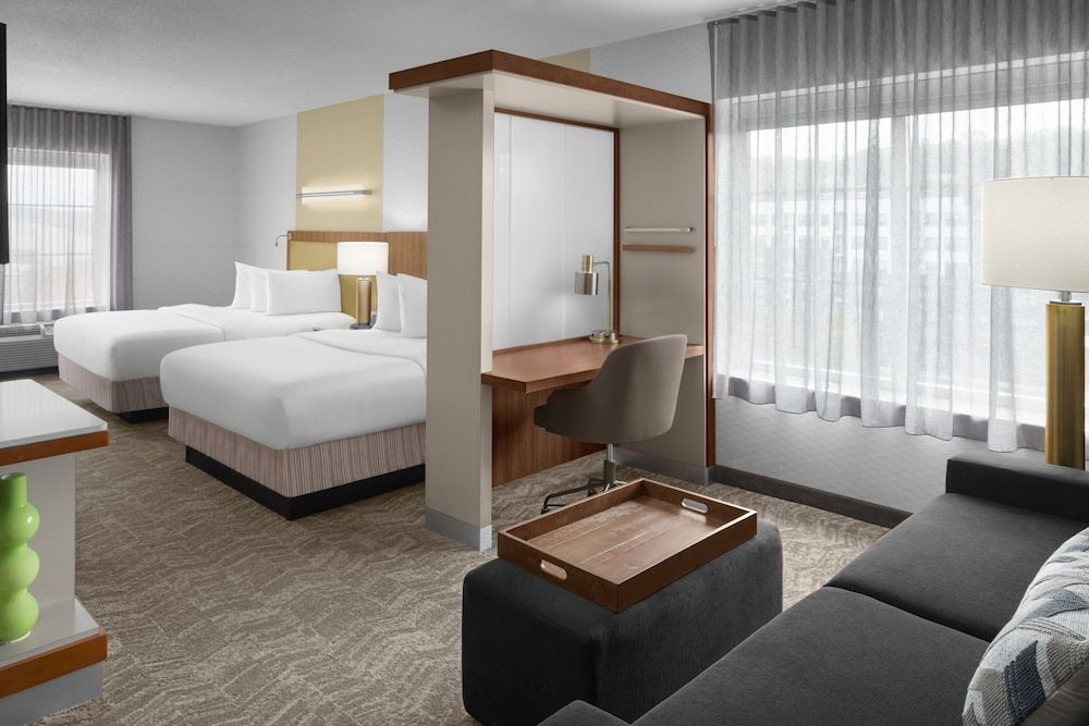 undefined SpringHill Suites by Marriott Pittsburgh Southside Works 2