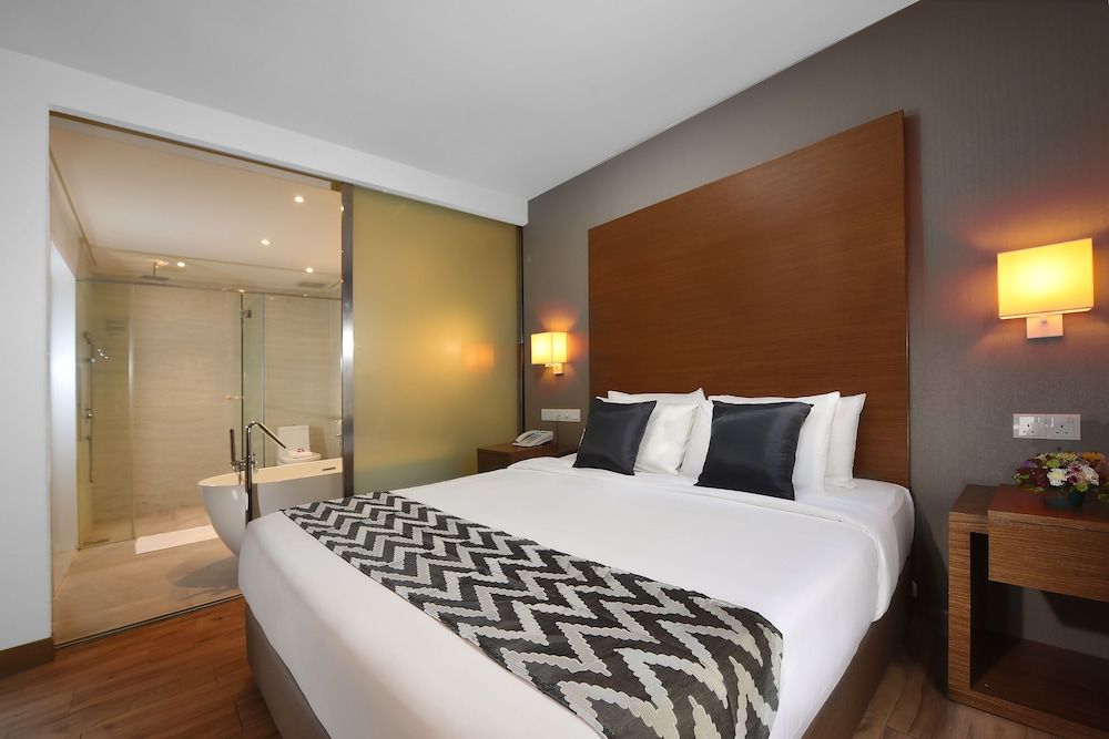 undefined Bella Vista Waterfront Resort 5