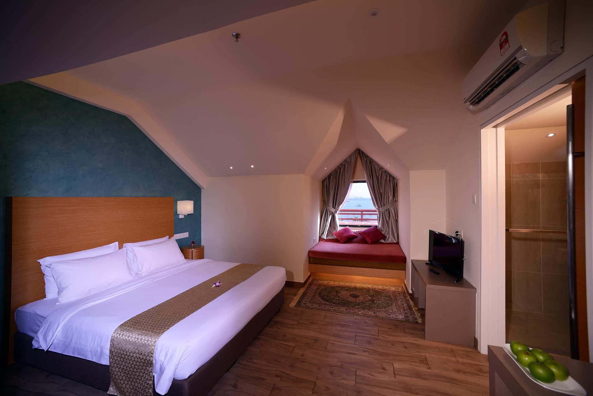 undefined Bella Vista Waterfront Resort 8