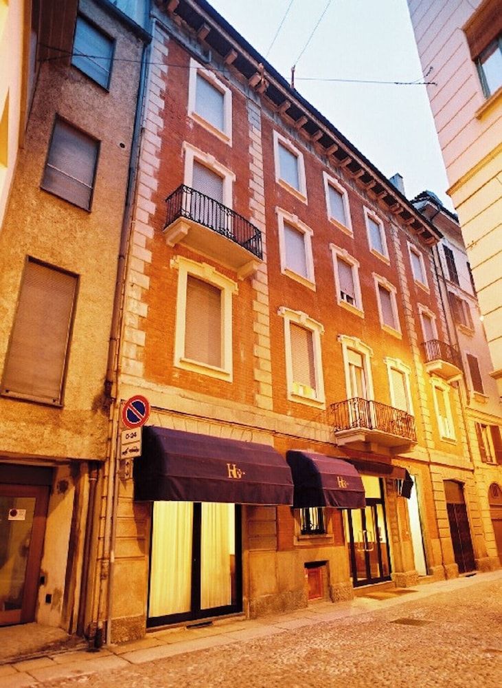 undefined Genius Hotel Downtown 3