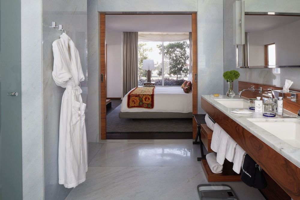 Presidential Suite, 1 King Bed, Non Smoking, Balcony