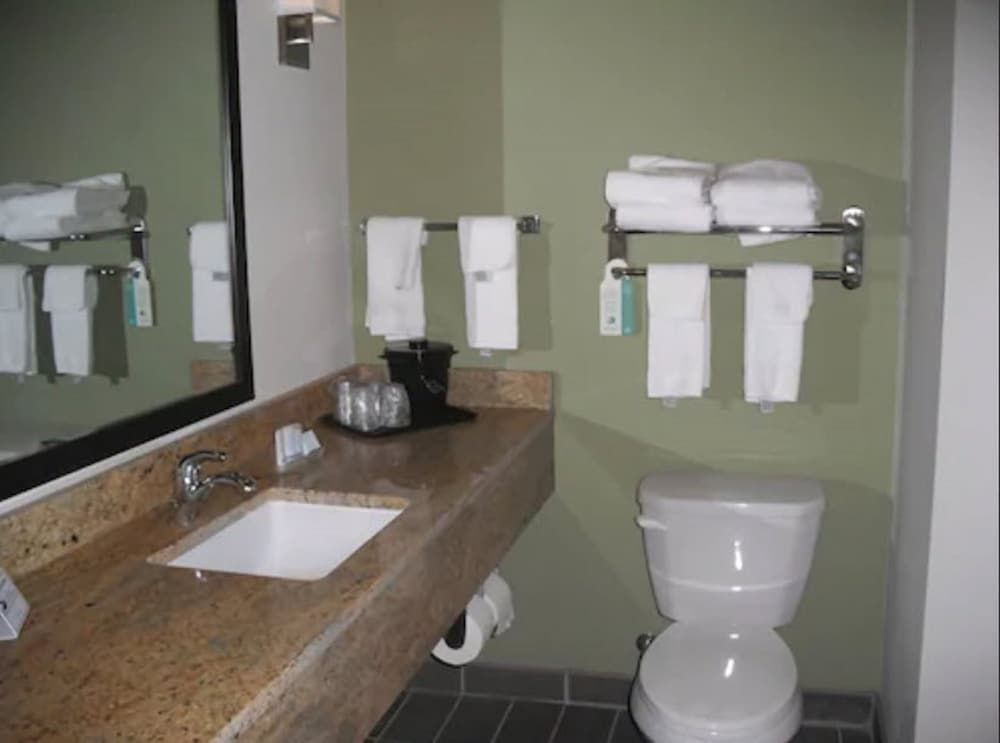 Standard Room, 2 Queen Beds, Accessible, Non Smoking