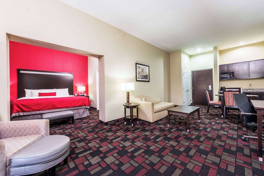 Studio Suite, 1 King Bed, Non Smoking