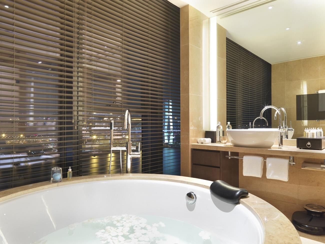 InterContinental Shanghai Expo By IHG Classic Room 2