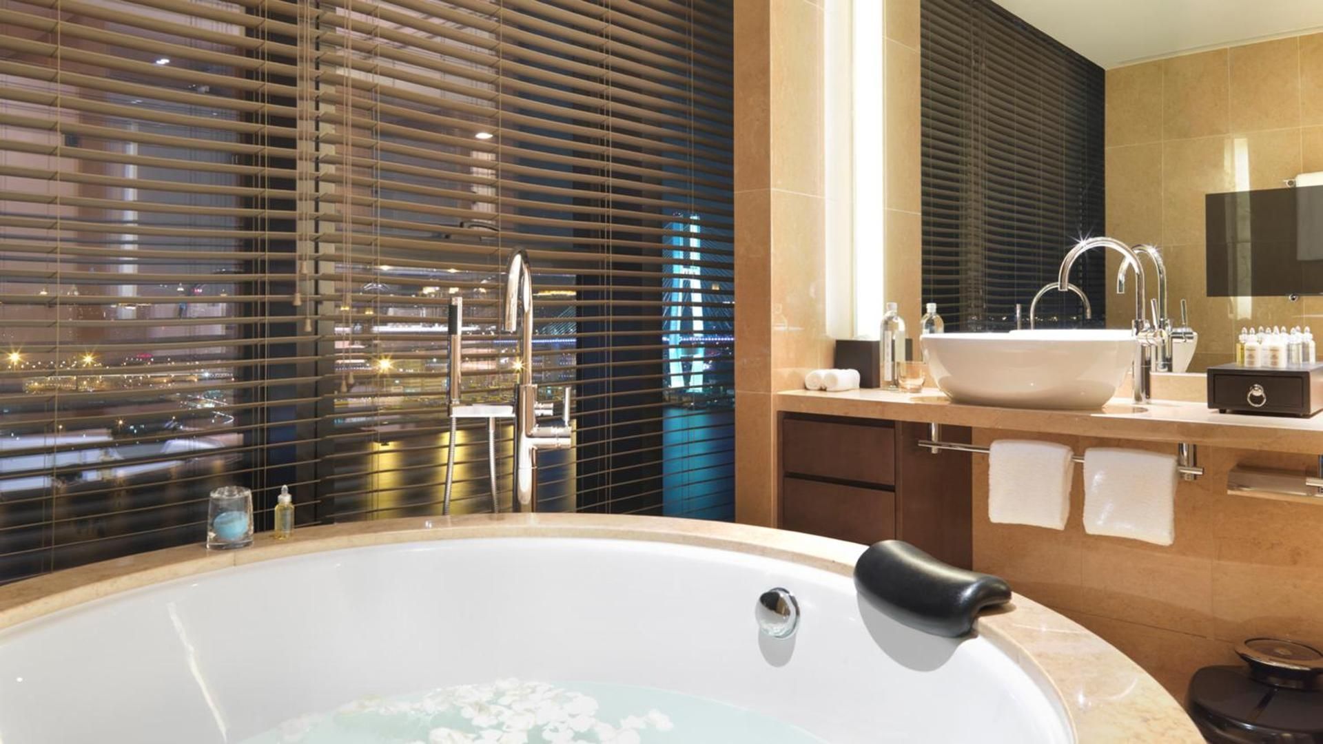 Executive King Suite